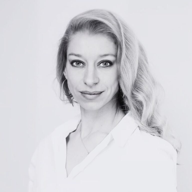 Elena Anzupova